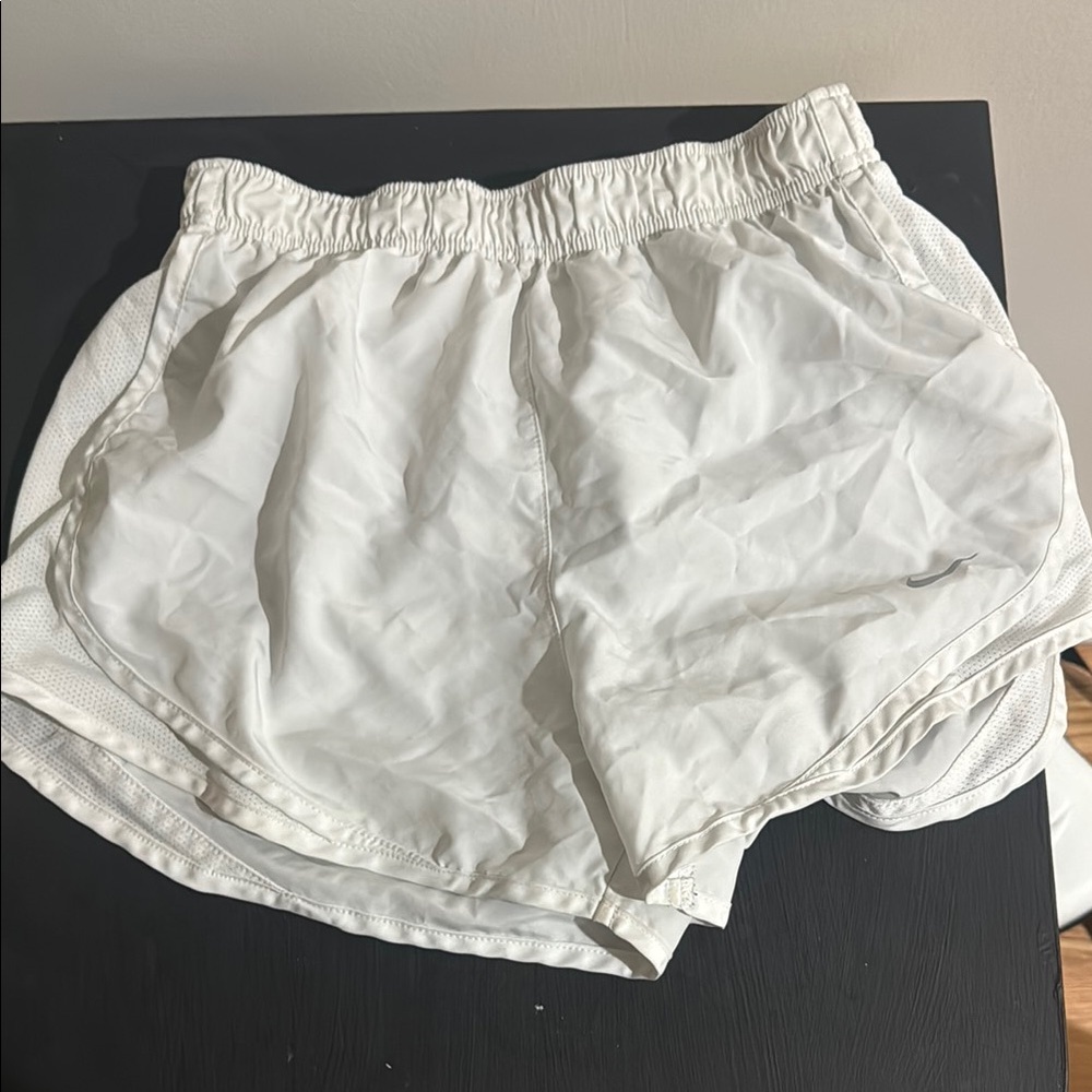 Nike White Athletic Shorts Lightweight Elastic Waist